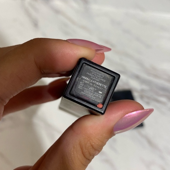 NARS light reflecting pressed setting powder & power matte lip pigment - Picture 4 of 4